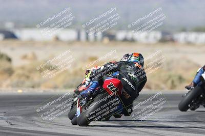 media/Oct-30-2025-Racers Edge (Thu) [[dabbdaf680]]/2-A Group/Session 2 (Turn 5)/